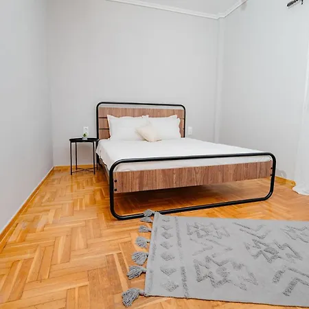 Apartment Seashell