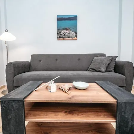 Seashell Apartment *